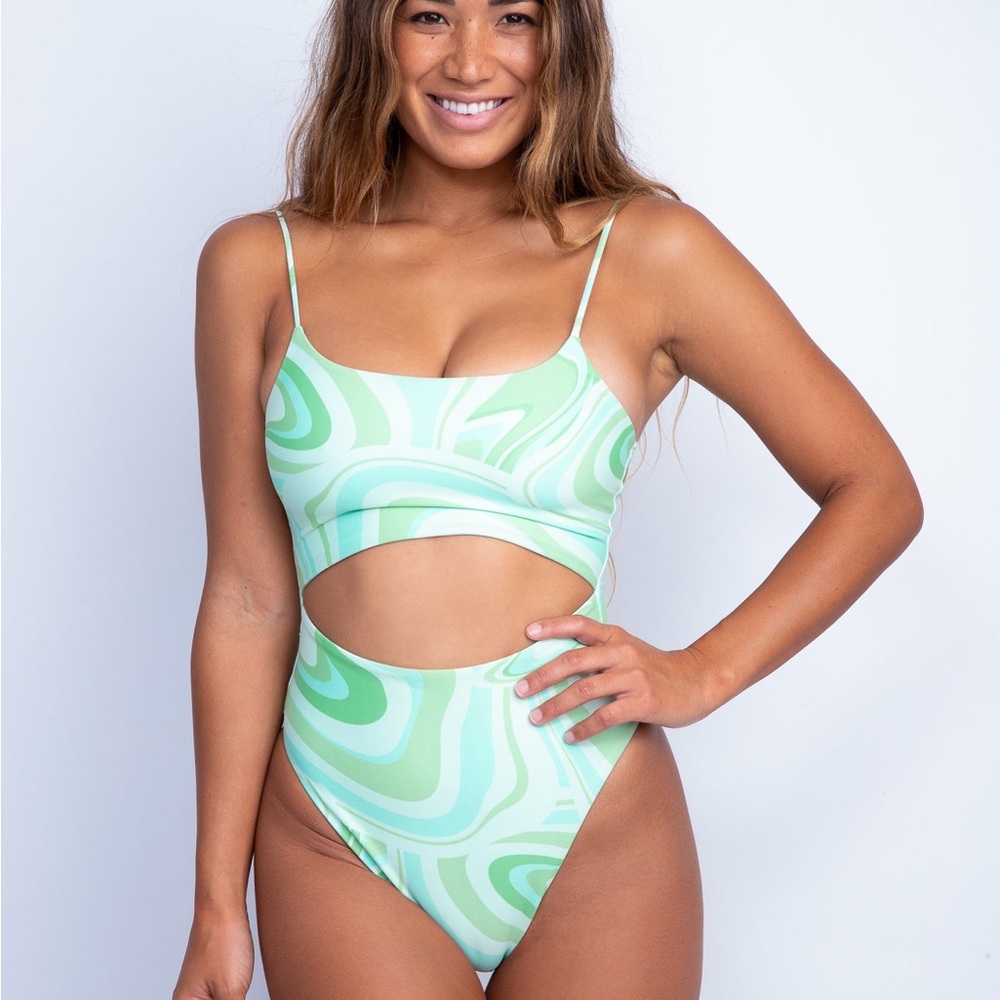 Skatie Madison One Piece Bermuda Print